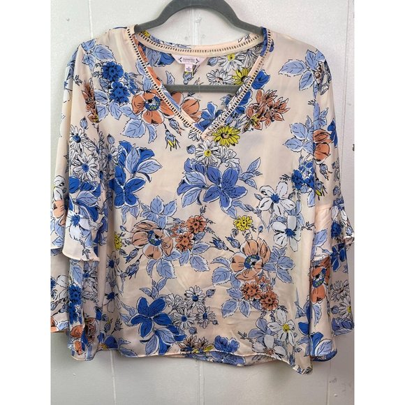 Nanette Lepore 3/4 Bell Sleeve - Picture 6 of 6